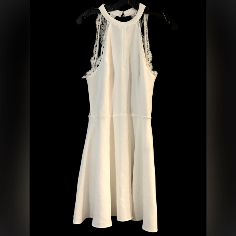 NWT white sleeveless dress. Large